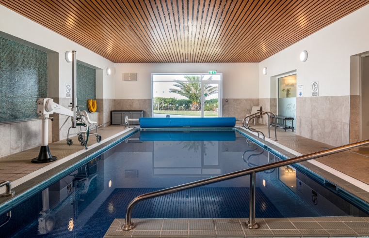 Mapei waterproofing and tiling system helps transform accessible pool